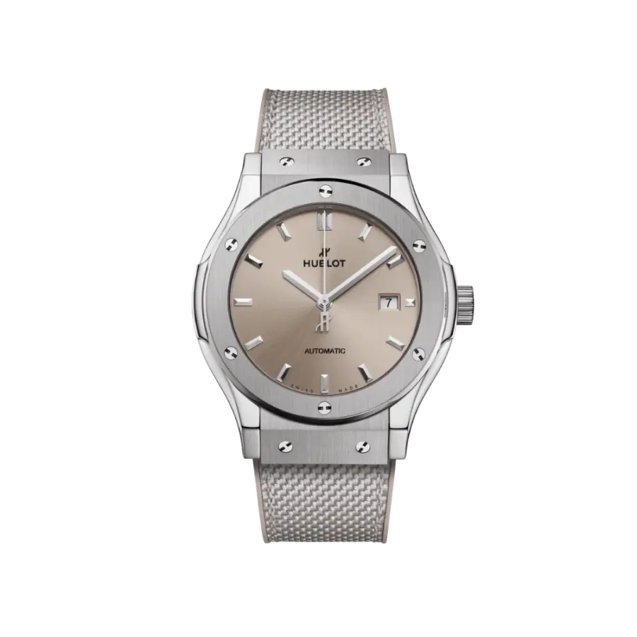 Classic Fusion Essential Taupe Ref. 542.NX.4610.NR.HEC25